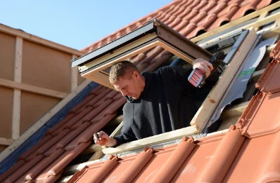 Pose de fenêtres de toit Velux à Aresches